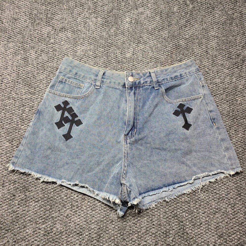 Grunge emo Womens Light Wash Cross Embroidered Frayed Hem Denim Jean Shorts L